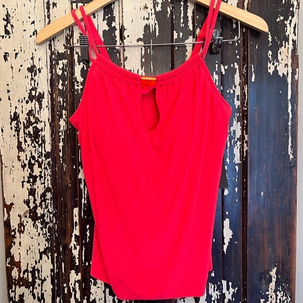 Women’s NWT Aqua Green red tanking w gold accent. Size Small.